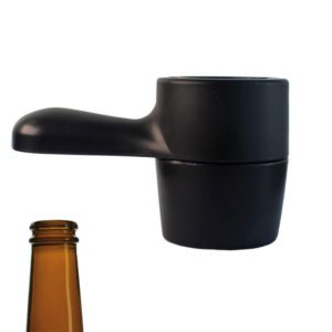 Clamp-lock for short neck crown cap bottles